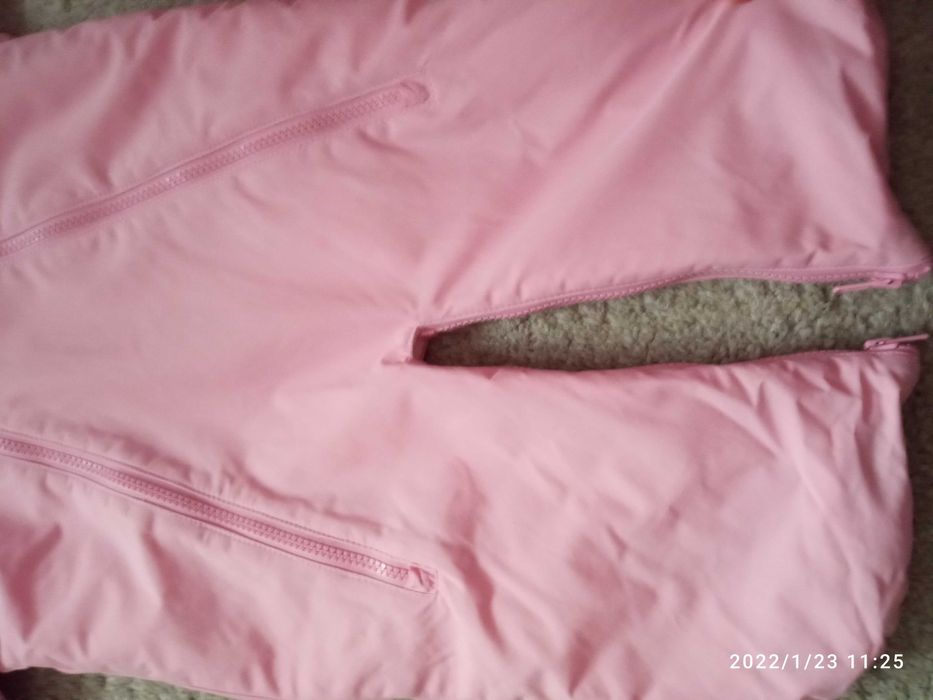 Розова космонавтка