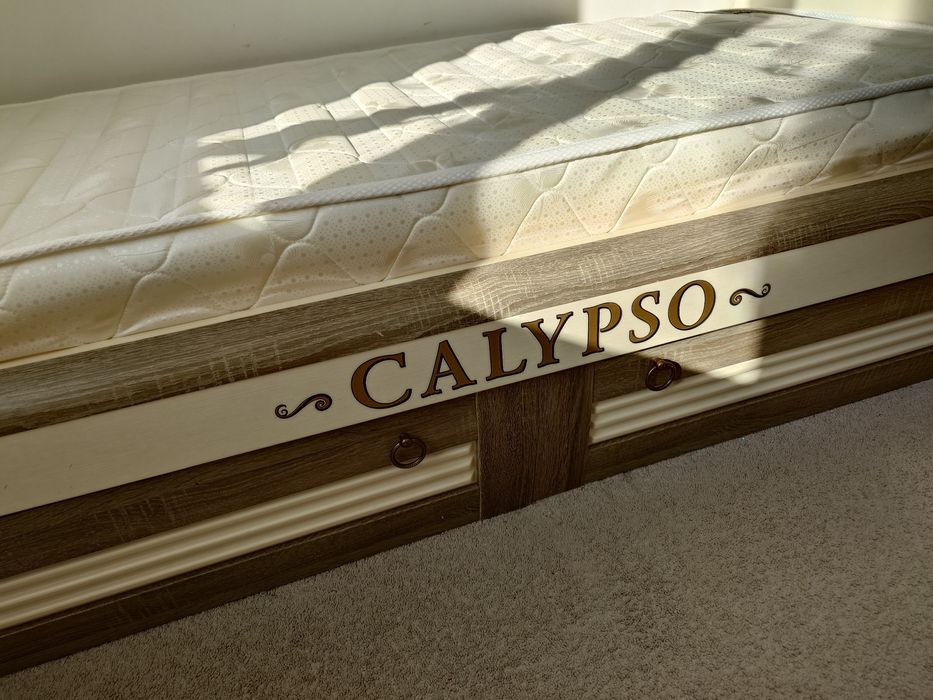 Продам детскую кровать Calypso виде корабля