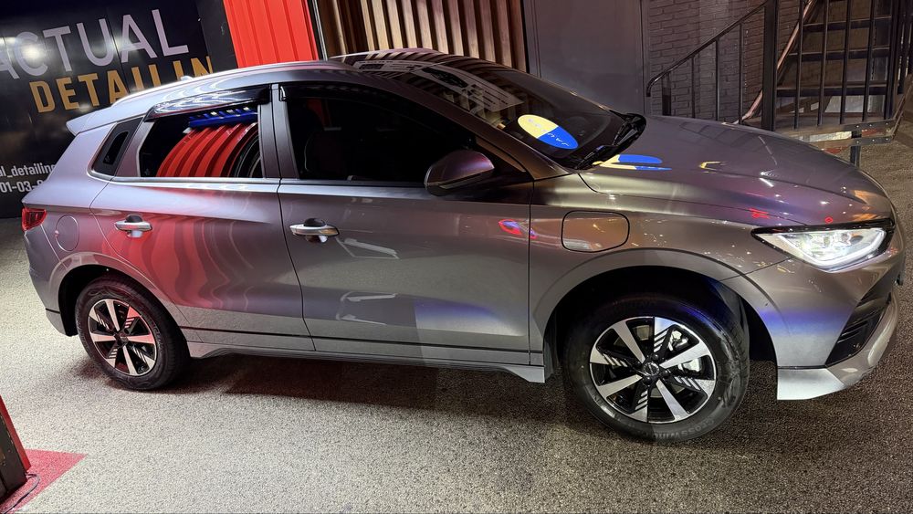 BYD E2 electromobil электромибиль седан