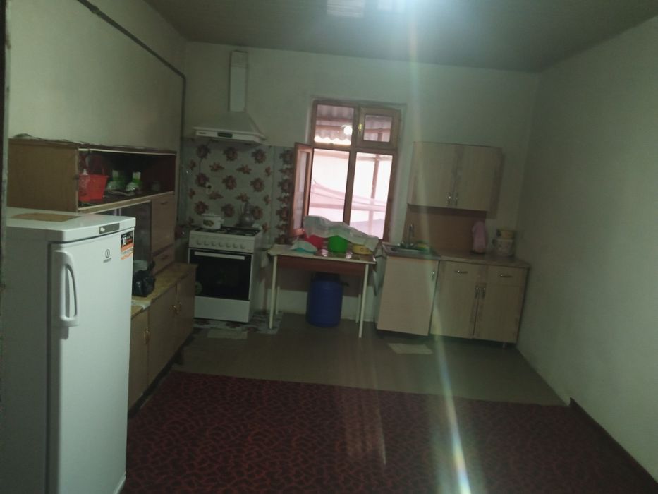 Uy sotiladi, 10 sõtix, 5 honali, $130 ming.