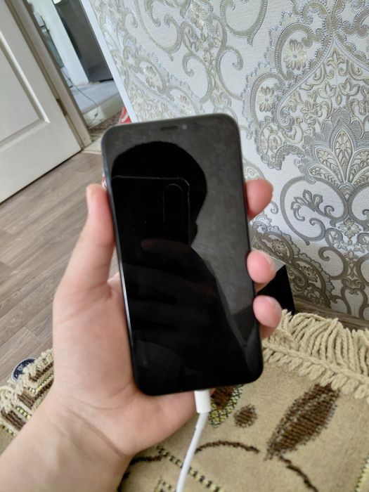 IPhone X в хорошем состояний