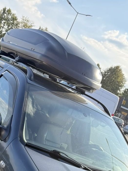 Cutie portbagaj Norauto Bermude 300 (385L) + Bare transversale incluse