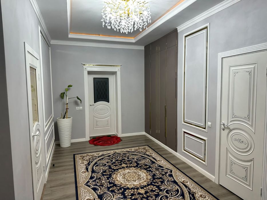 Ақжар 2 үй сатылады.