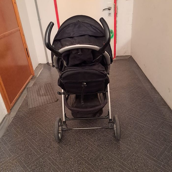 Продам оригинальную коляску