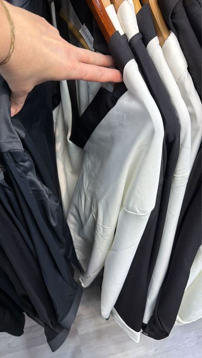 Camasi CASUAL , decolteu! Calitate premium!