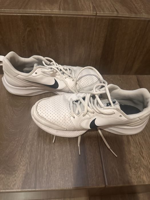 Маратонки nike номер 36,5