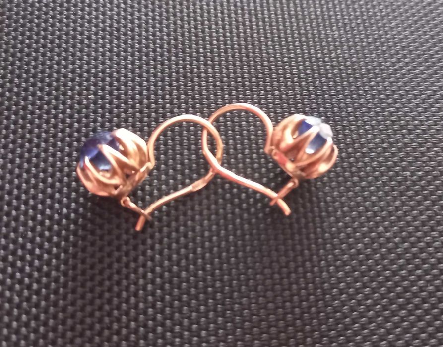 Шикарные золотые серьги !!!