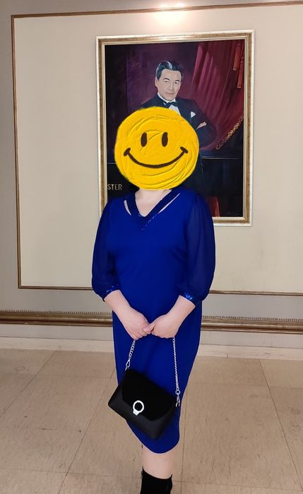 Женское платье..