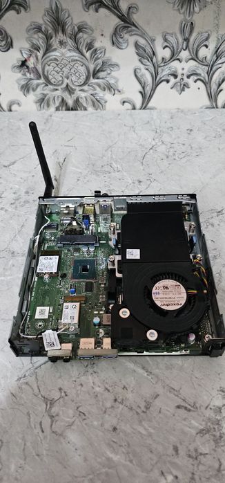 Dell OptiPlex 3070 Micro | Core i5-9500T | 8GB | 256GB SSD
