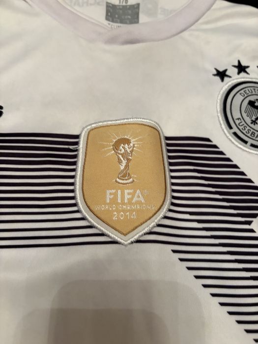 Echipament Adidas fotbal pentru copii cu Nationala Germaniei din sezonul 2018/2019