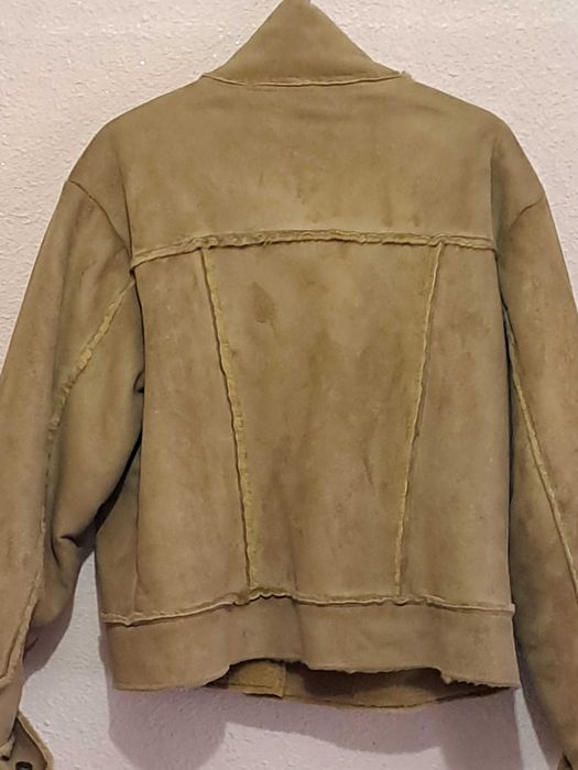 Geaca damă nepurtată!