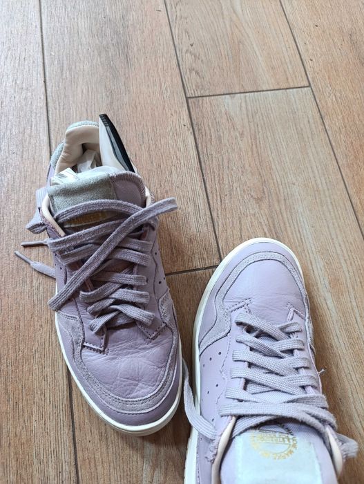 Маратонки Адидас, Adidas