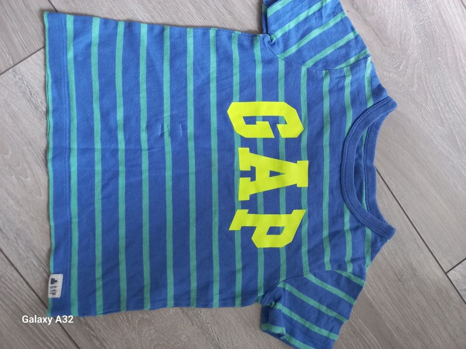 Якета, суитчър, комплект, ризки, панталонки 20 лв