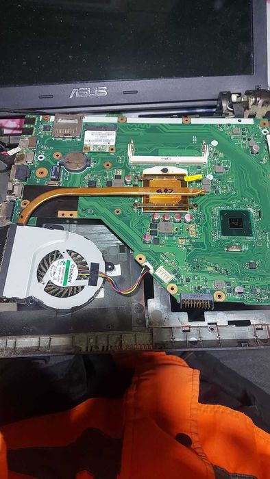 Части за лаптоп ASUS; HP;  LENOVO; DELL INSPIRON N5110