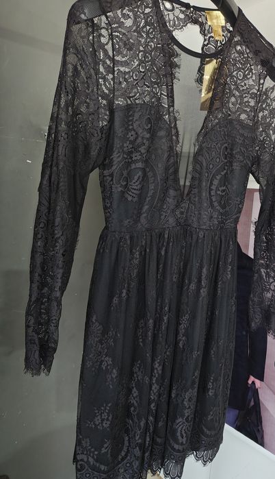 Официална рокля с гол гръб H&M