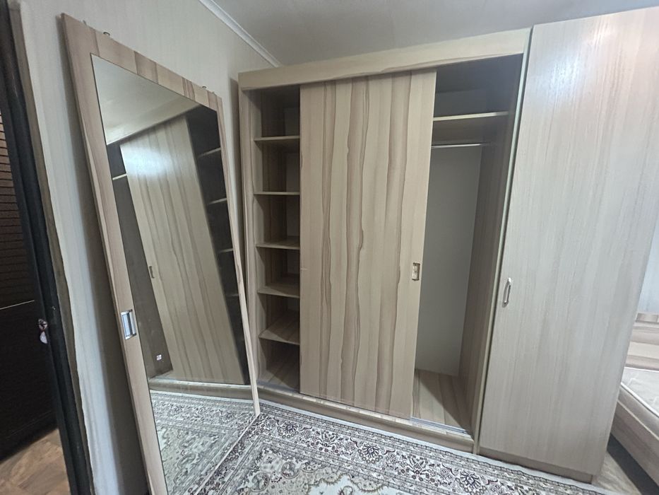 Продаю спальный гарнитур. Самовывоз.