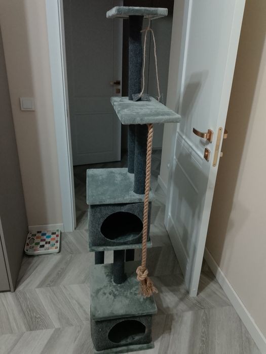 Домик для кошек 10 тыс.