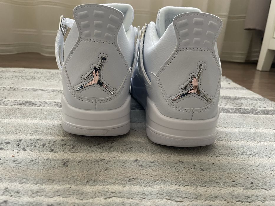 Jordan 4 Pure Money