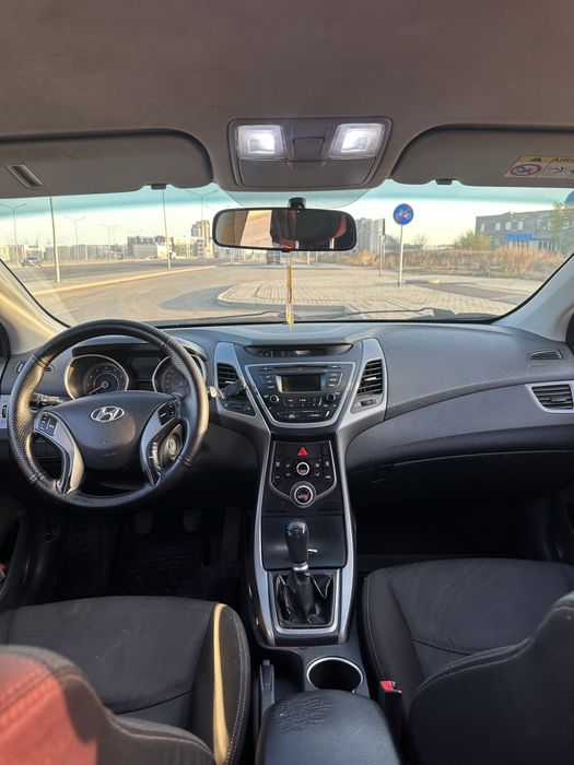 Hyundai Elantra 2014