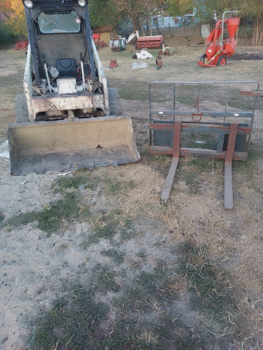 Bobcat 743 cu tot cu accesorii