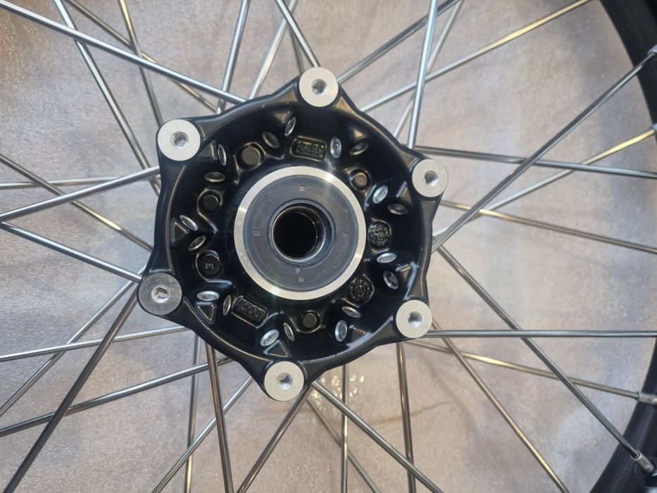 Janta spițe fata F800GS/ Aventure 2.15x21