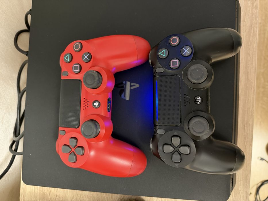 Playstation 4 Slim 1TB memorie