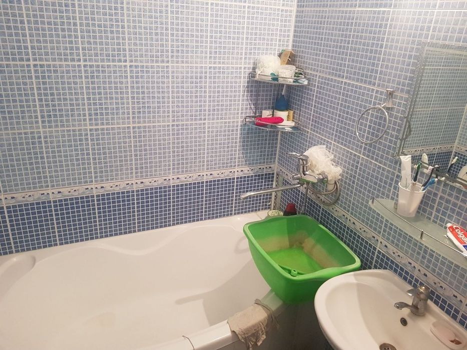 Сдаётся 2-комнатная квартира возле метро Сергели.