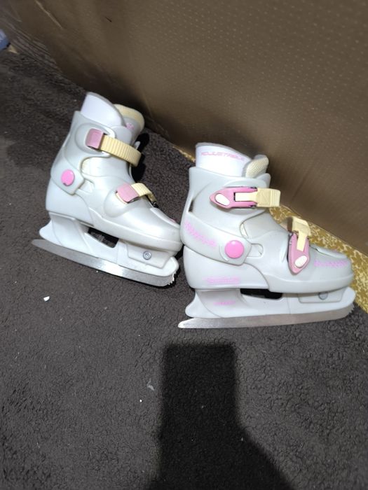 Продам детские Коньки.