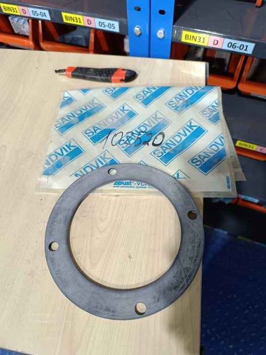 Уплотнения, ремкомплекты, подшипники, крепёж для бур.станков SANDVIK