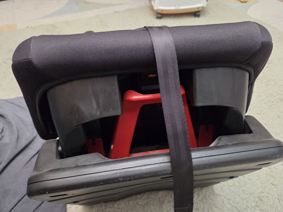 Продам детское авто-кресло