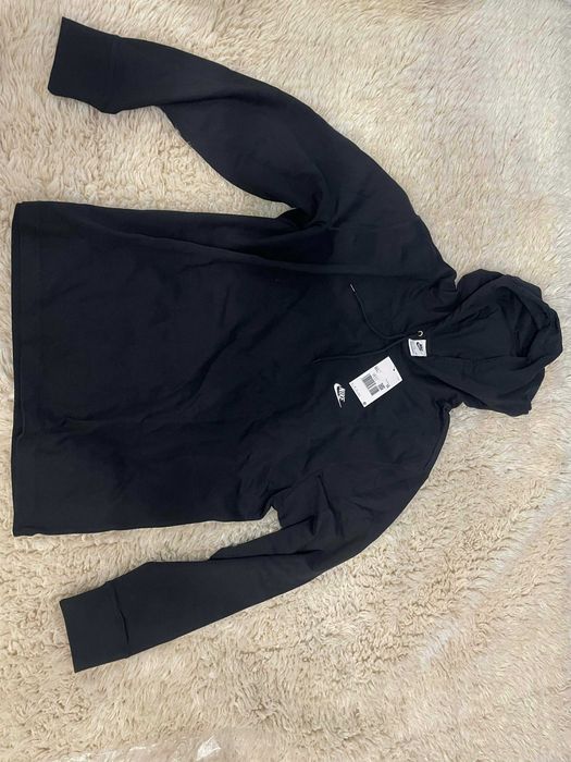 ЧИСТО НОВ ! С етикетите оригинален анцунг Nike Sportswear Club черен