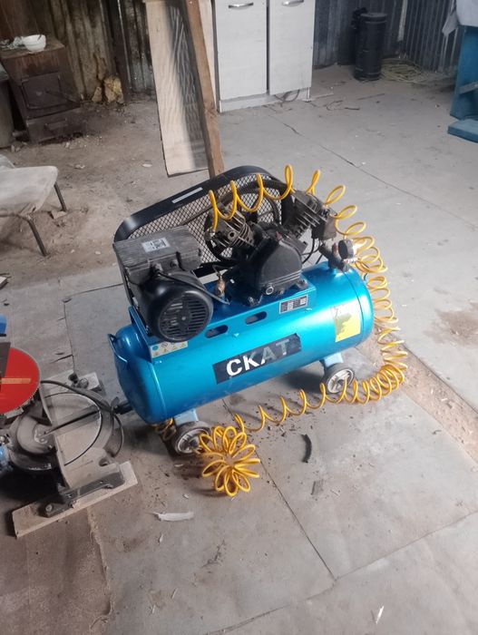 Прдам компрессор