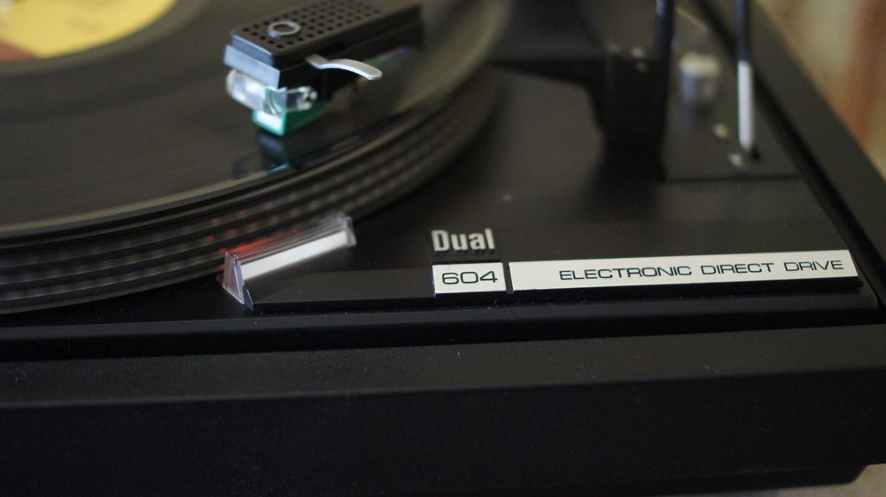 Pick-up Dual CS 604 direct drive semiautomatic complet revizuit TOP