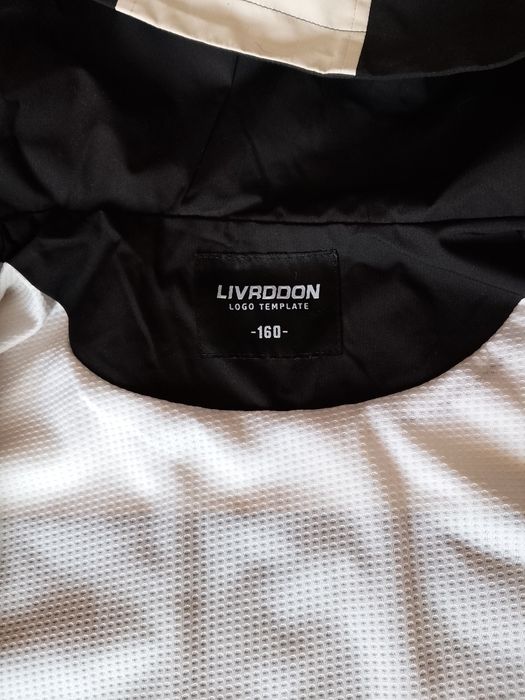 Продам подрастковую ветровку