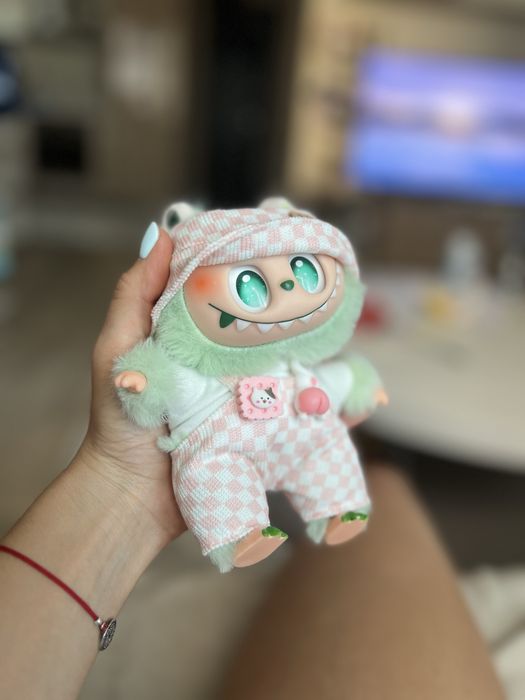 Labubu (лабубу) v3 Big into energy 17см