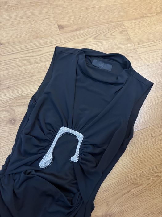 Продавам рокля Zara