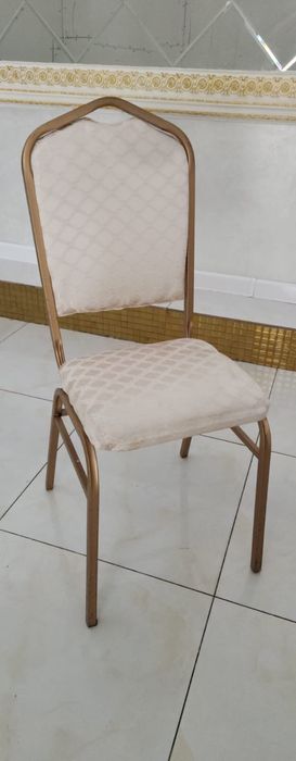 Стул в отоичном состоянии