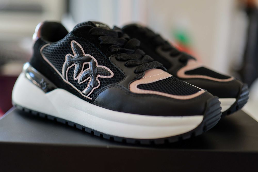 обувки PINKO - нови, номер 38