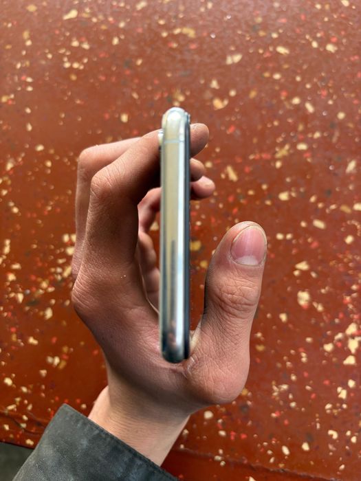 iPhone xs max  память 64