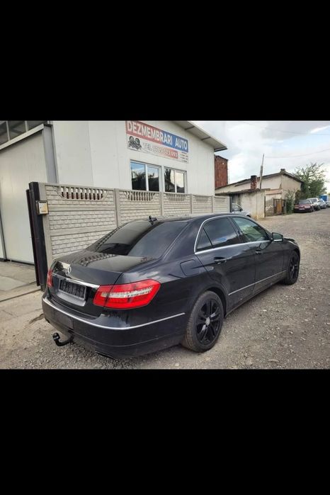 Interior piele/ Volan cu airbag/ Tapiterie plafon/ Consola/ Cotiera Mercedes w212