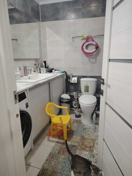 продаются 2 дома на одном участке