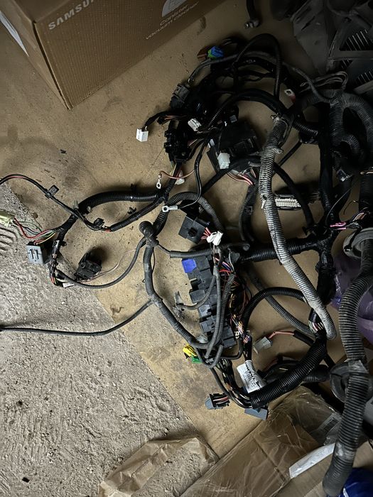 Коса в сборе с блоком предохранителей гранта фл (без кондиционера)