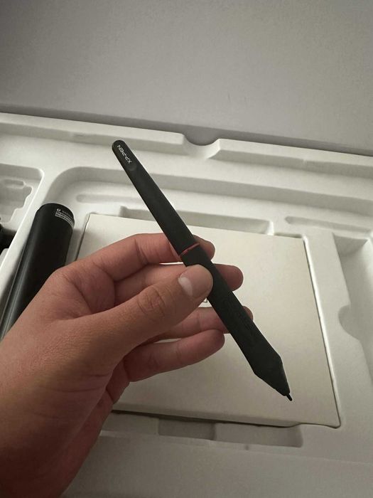 Tableta grafica XP-Pen Artist 15.6 Pro – ca nouă, pachet complet