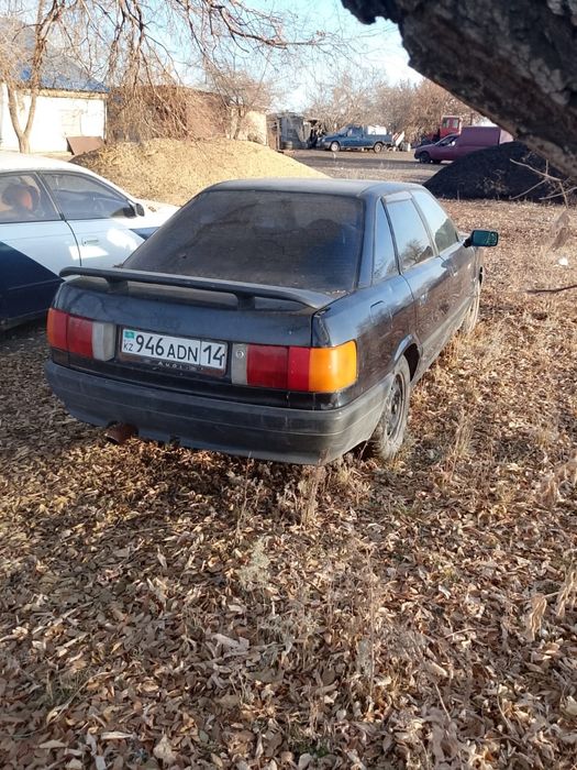 Audi 80        B3