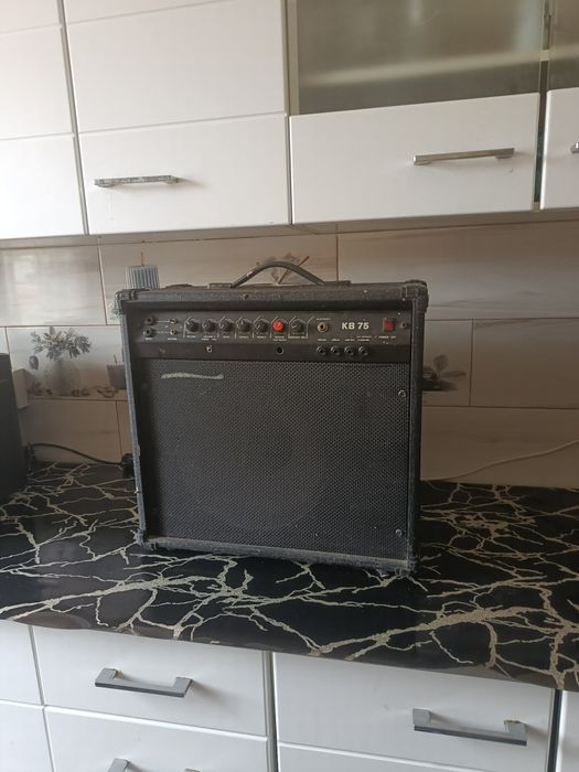 Vind boxa de chitara