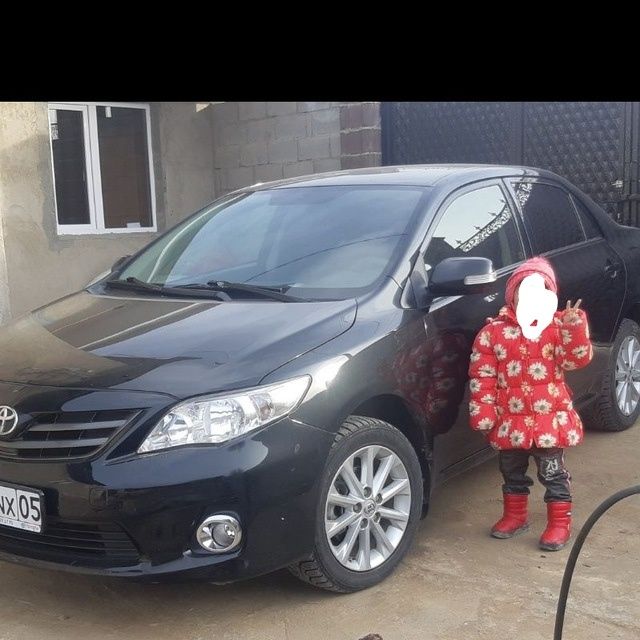 Тауота каролла 2012