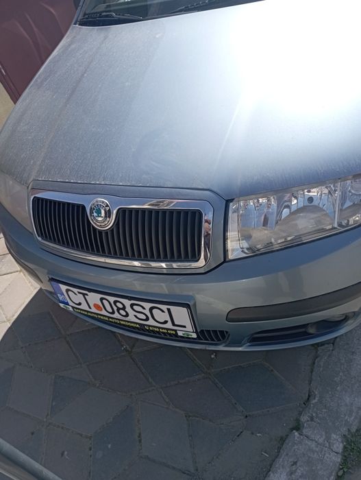 Vând Scoda Fabia