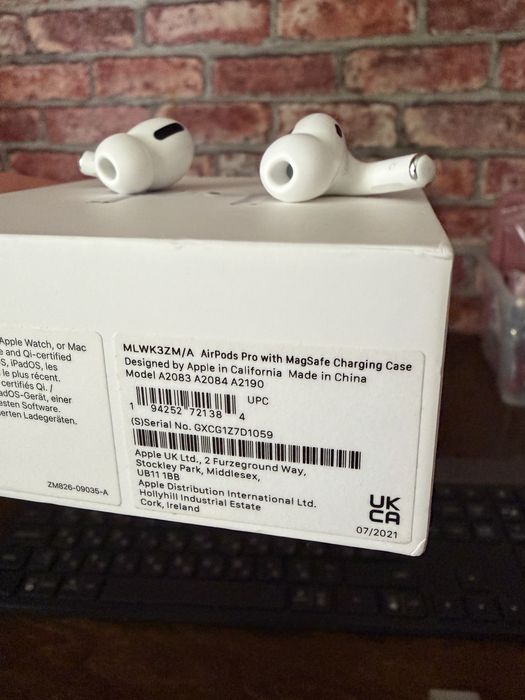 Наушники Apple AirPods 2