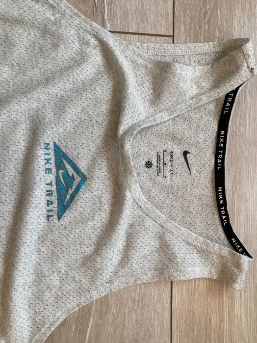 Найк Nike Trail Dri Fit женски потник размер M