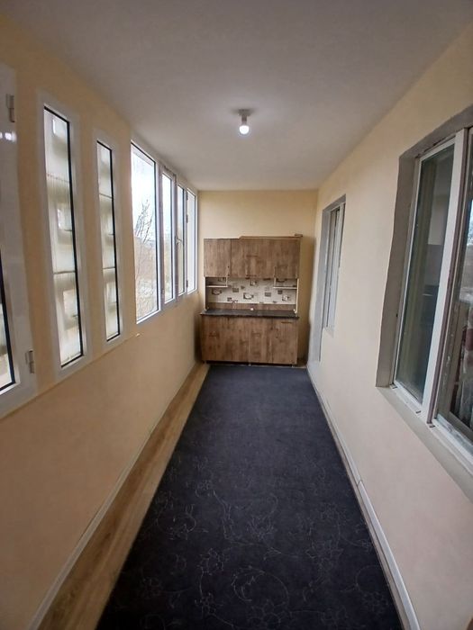 2 xonali podyezdli sotiladi